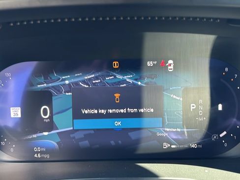 Certified 2026 Volvo XC40 B5 Plus AWD/4WD image 15