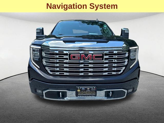 Used 2024 GMC Sierra 1500 Denali w/ Denali Reserve Package AWD/4WD image 4