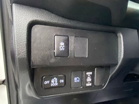 Used 2021 Toyota Tacoma TRD Sport image 25