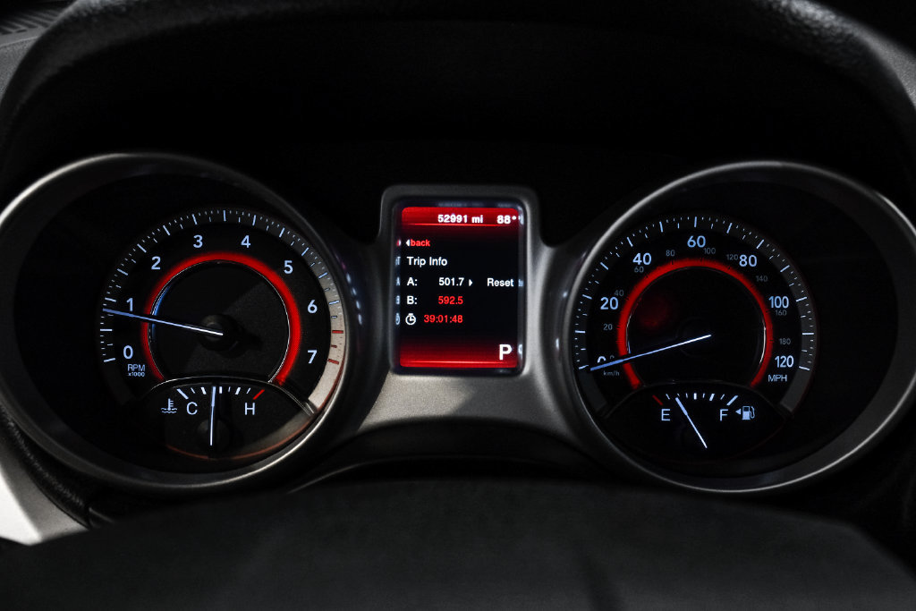 Used 2019 Dodge Journey SE FWD image 24