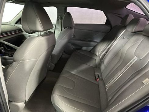 Used 2024 Hyundai Elantra SEL w/ Convenience Package FWD image 27