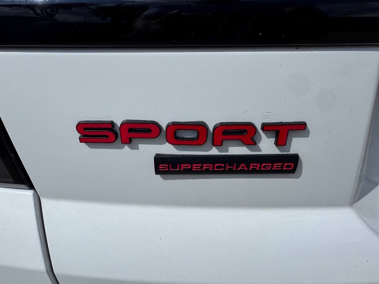 Used 2016 Land Rover Range Rover Sport Supercharged AWD/4WD image 8
