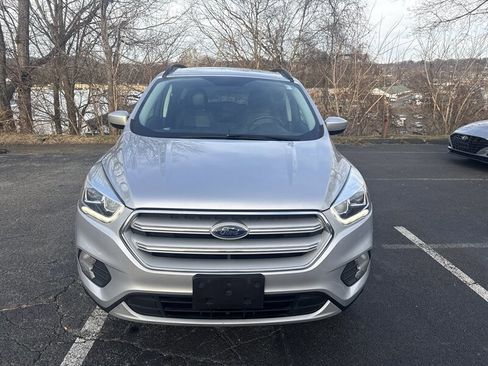 Used 2018 Ford Escape SEL image 2
