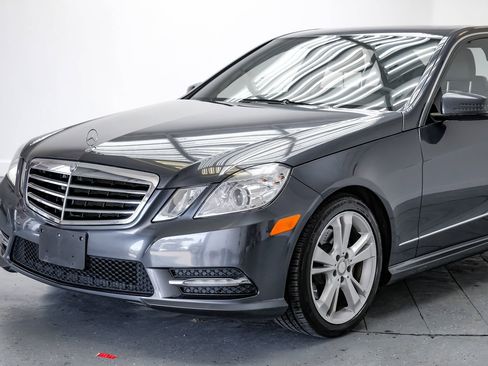 Used 2013 Mercedes-Benz E 350 4MATIC Sedan w/ Premium 1 Pkg image 6