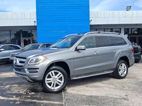 Used 2016 Mercedes-Benz GL 450 4MATIC image 2