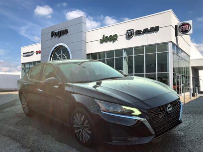 Used 2024 Nissan Altima 2.5 SV