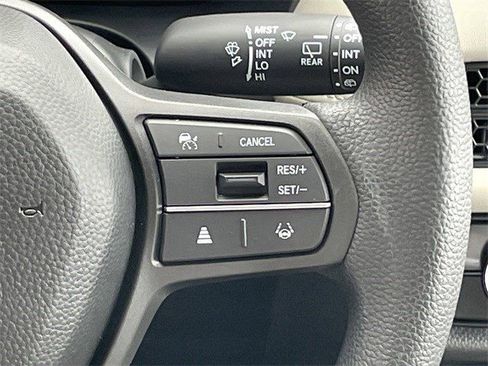 New 2026 Honda HR-V LX image 13