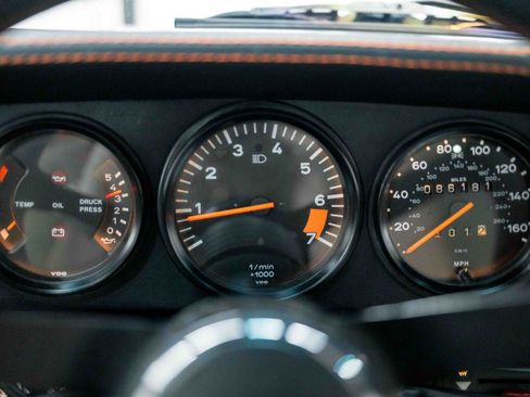 Used 1987 Porsche 911 Carrera RWD image 61