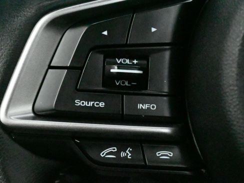 Used 2023 Subaru Forester Premium image 30