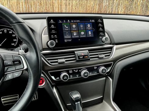 Used 2019 Honda Accord Sport image 6