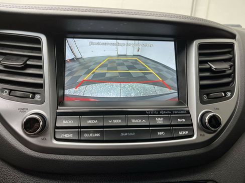 Used 2017 Hyundai Tucson SE Plus AWD/4WD image 6