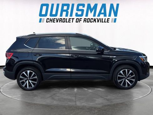 Used 2024 Volkswagen Taos SE FWD image 7