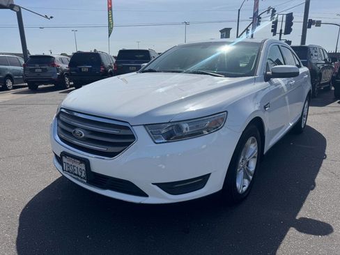 Used 2013 Ford Taurus SEL FWD image 5