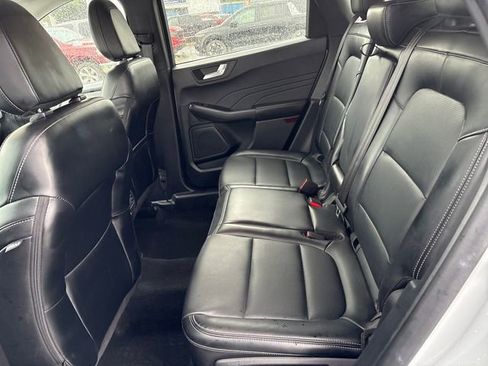 Used 2025 Ford Escape Platinum AWD/4WD image 9