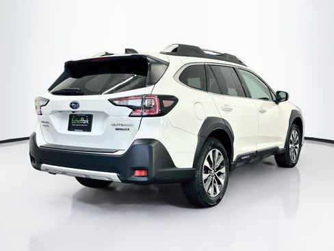 Used 2024 Subaru Outback Touring AWD/4WD image 9