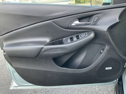 Used 2018 Chevrolet Volt LT image 27