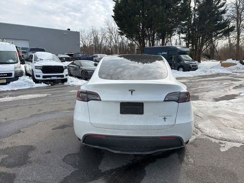 Used 2020 Tesla Model Y Long Range image 4