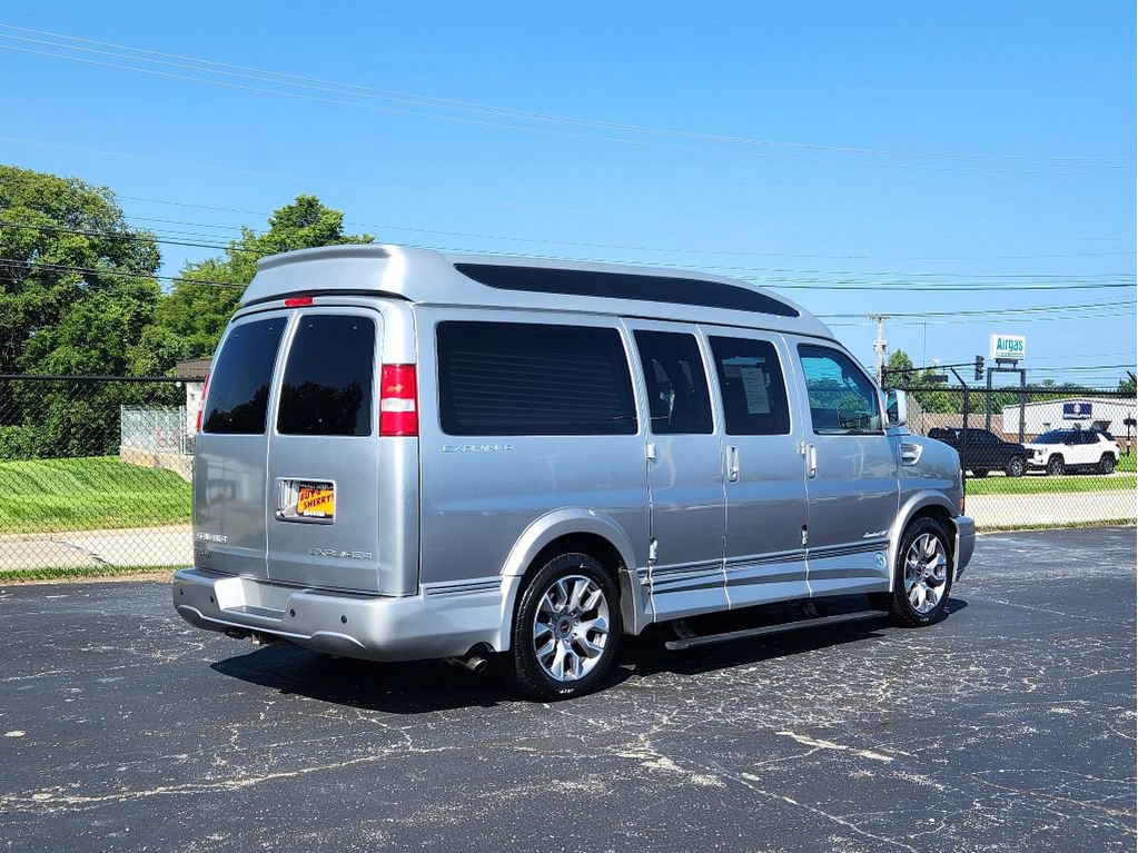 Used 2022 GMC Savana 2500 w/ Enhanced Convenience Package RWD image 13