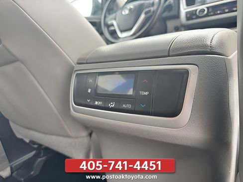 Used 2019 Toyota Highlander XLE w/ Protection Package #3 AWD/4WD image 16