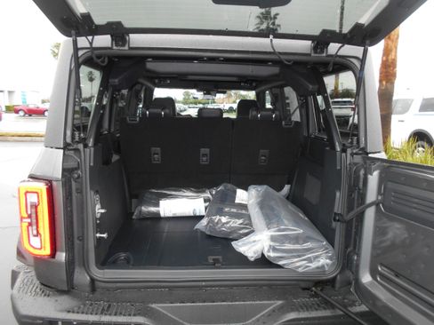 New 2025 Ford Bronco Badlands w/ Sasquatch Package image 32