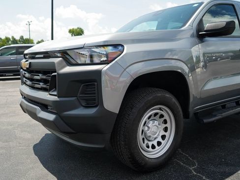 Used 2025 Chevrolet Colorado W/T RWD image 18