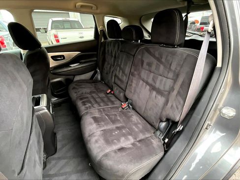 Used 2018 Nissan Murano SV image 20