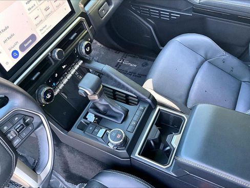 Used 2025 Toyota 4Runner Limited AWD/4WD image 16