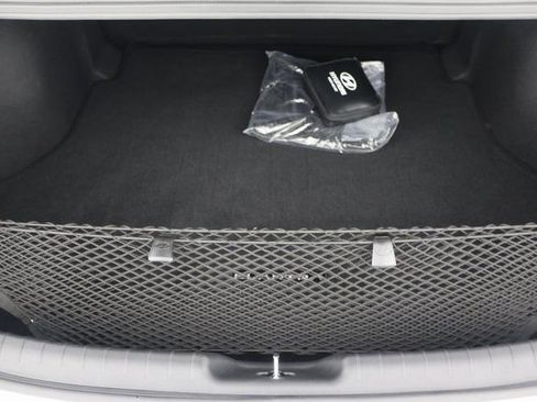 Certified 2025 Hyundai Elantra Sport image 20