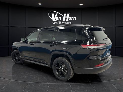 Used 2024 Jeep Grand Cherokee L Limited w/ Luxury Tech Group II AWD/4WD image 5