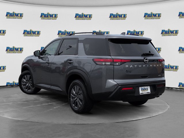 Used 2025 Nissan Pathfinder SV AWD/4WD image 11