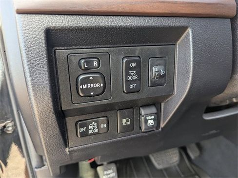 Used 2021 Toyota Tundra Limited w/ Limited Premium Package image 33