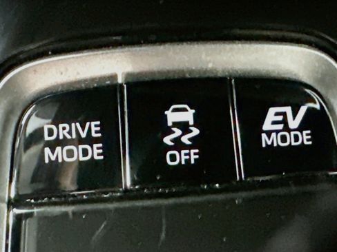 Used 2023 Toyota Corolla LE FWD image 24