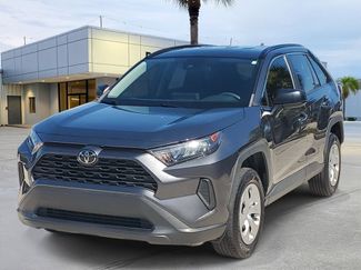 Used 2019 Toyota RAV4 LE FWD video 1