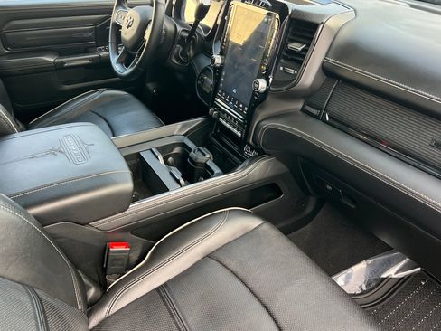 Used 2024 RAM 2500 Limited image 16