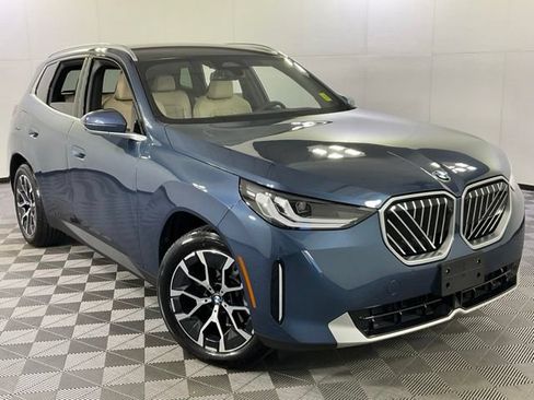 Certified 2025 BMW X3 xDrive30i w/ Premium Package AWD/4WD image 40