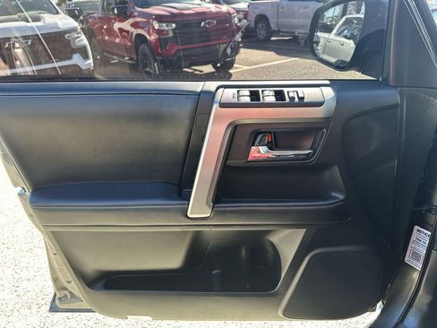 Used 2022 Toyota 4Runner TRD Sport image 29