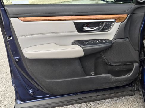Used 2021 Honda CR-V Touring image 9