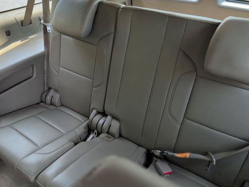 Used 2015 GMC Yukon XL SLT w/ Open Road Package RWD image 36