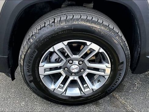 New 2026 GMC Terrain Elevation w/ Technology Package II FWD image 12