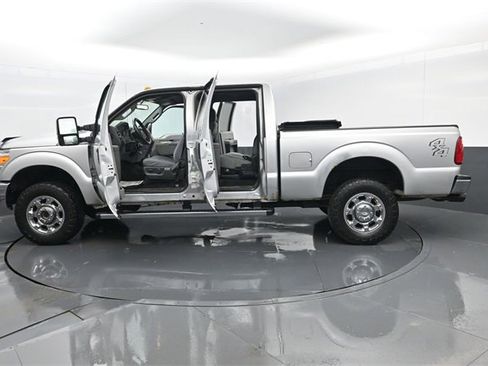 Used 2014 Ford F250 XLT w/ XLT Premium Package image 29