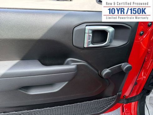 Used 2024 Jeep Gladiator Sport image 15