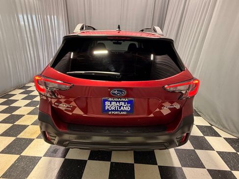 Used 2020 Subaru Outback Premium AWD/4WD image 5