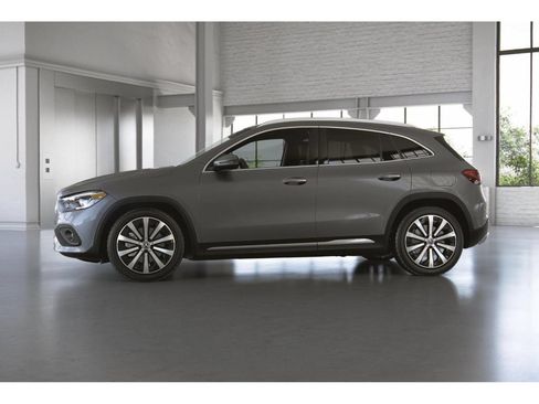 Used 2023 Mercedes-Benz GLA 250 4MATIC image 36