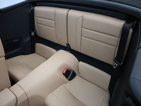 Certified 2022 Porsche 911 Carrera image 8