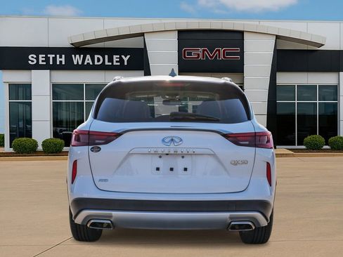 Used 2019 INFINITI QX50 Luxe w/ Navigation Package image 6