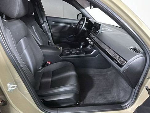Used 2025 Honda Civic Sport image 31