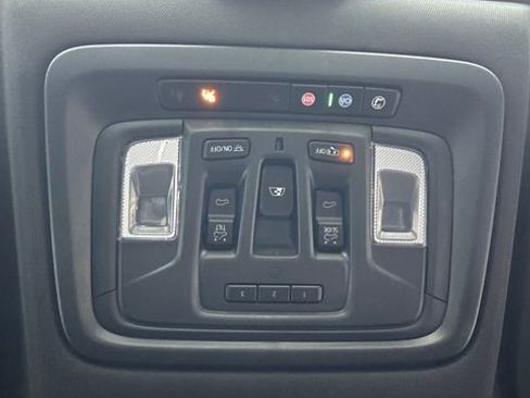 Used 2023 Chevrolet Silverado 2500 High Country w/ Z71 Off-Road Package image 16