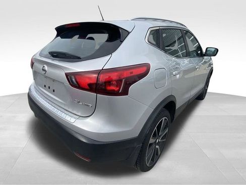 Used 2017 Nissan Rogue Sport SL AWD/4WD image 9
