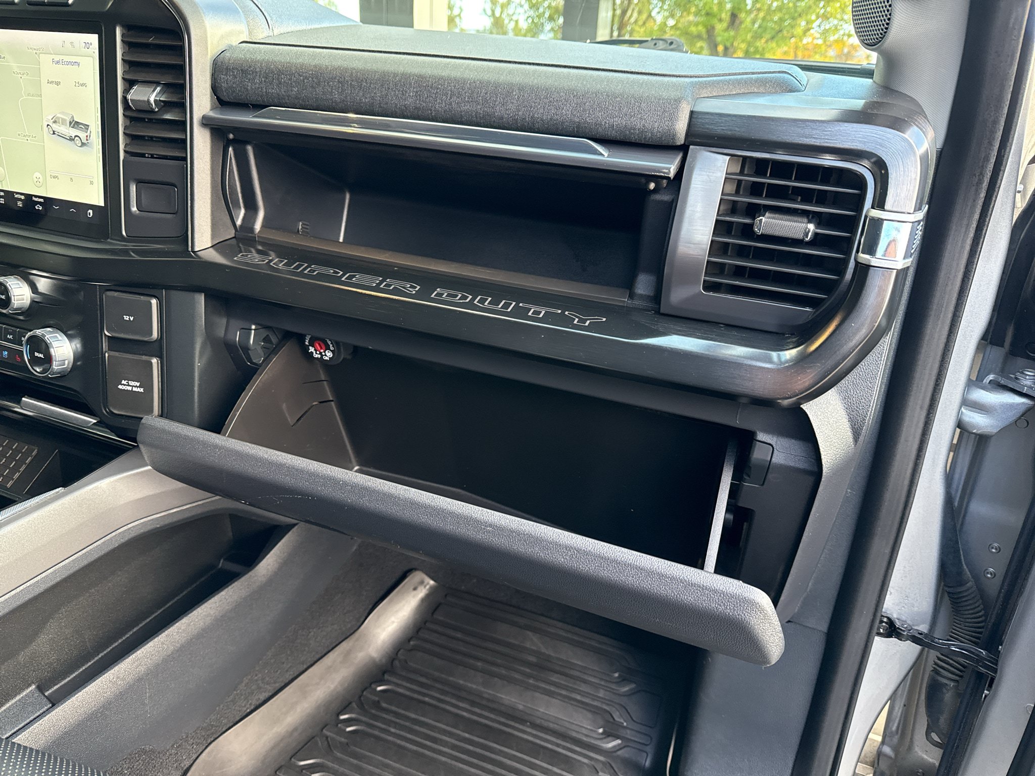 Certified 2023 Ford F250 Lariat w/ Sport Appearance Package AWD/4WD image 33
