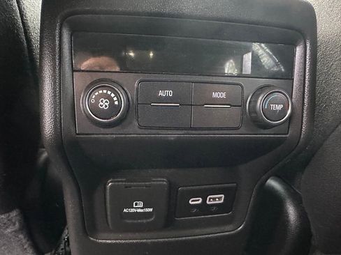 Used 2020 GMC Acadia SLE w/ Driver Convenience Package image 18